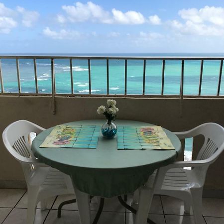 Ocean Front Apartment Luquillo Buitenkant foto