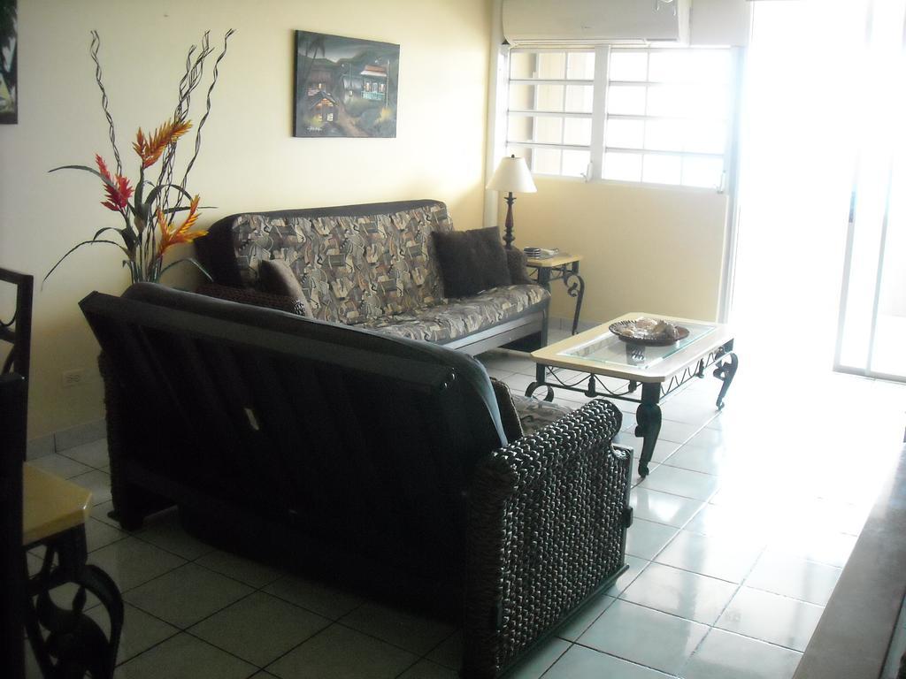Ocean Front Apartment Luquillo Buitenkant foto