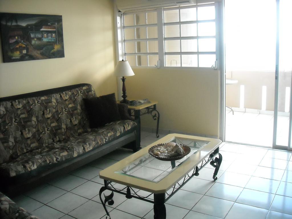 Ocean Front Apartment Luquillo Buitenkant foto