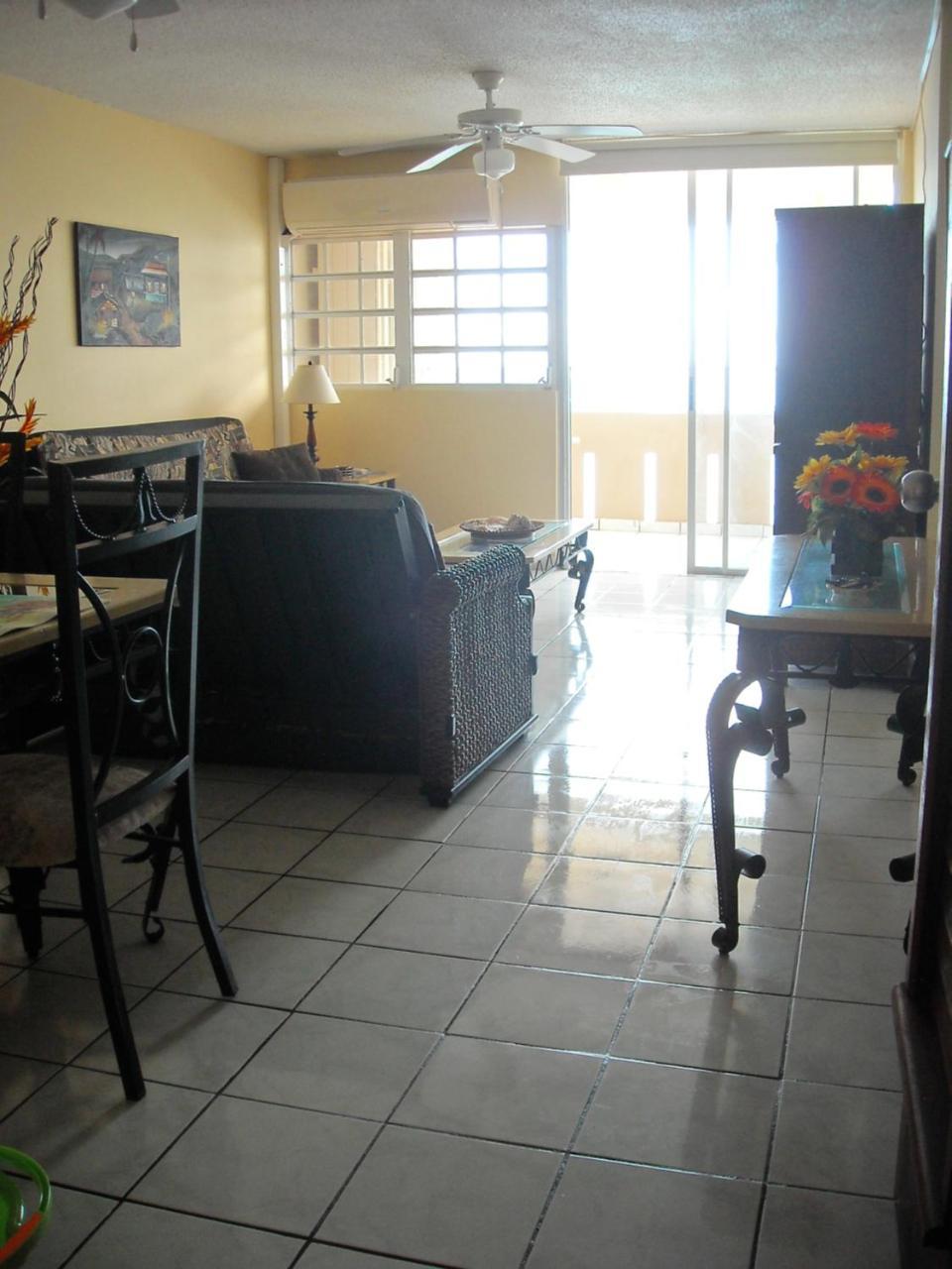 Ocean Front Apartment Luquillo Buitenkant foto